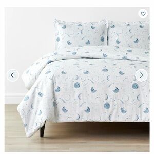 The Company Store Blue and White Moon Duvet Cover and Sham EUC (Twin)